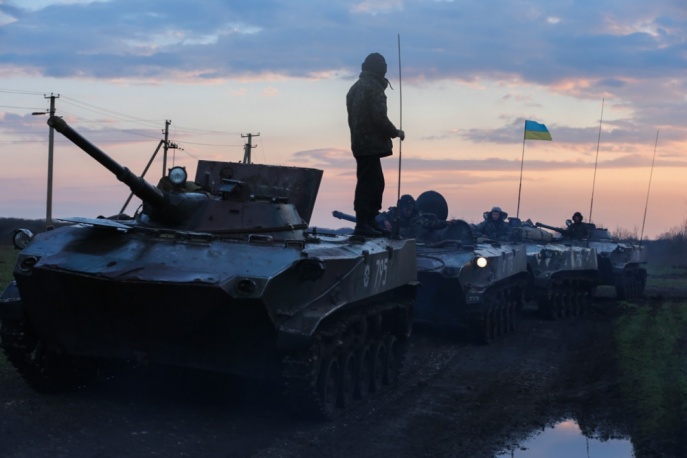 Xe tăng hạng nặng Ukraine rầm rập bao vây Slavyansk ảnh 3